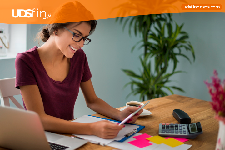 How to review your finances at the end of the year: A Canadian checklist